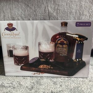 Crown Royal Cocktail Smoker Set - 7 piece